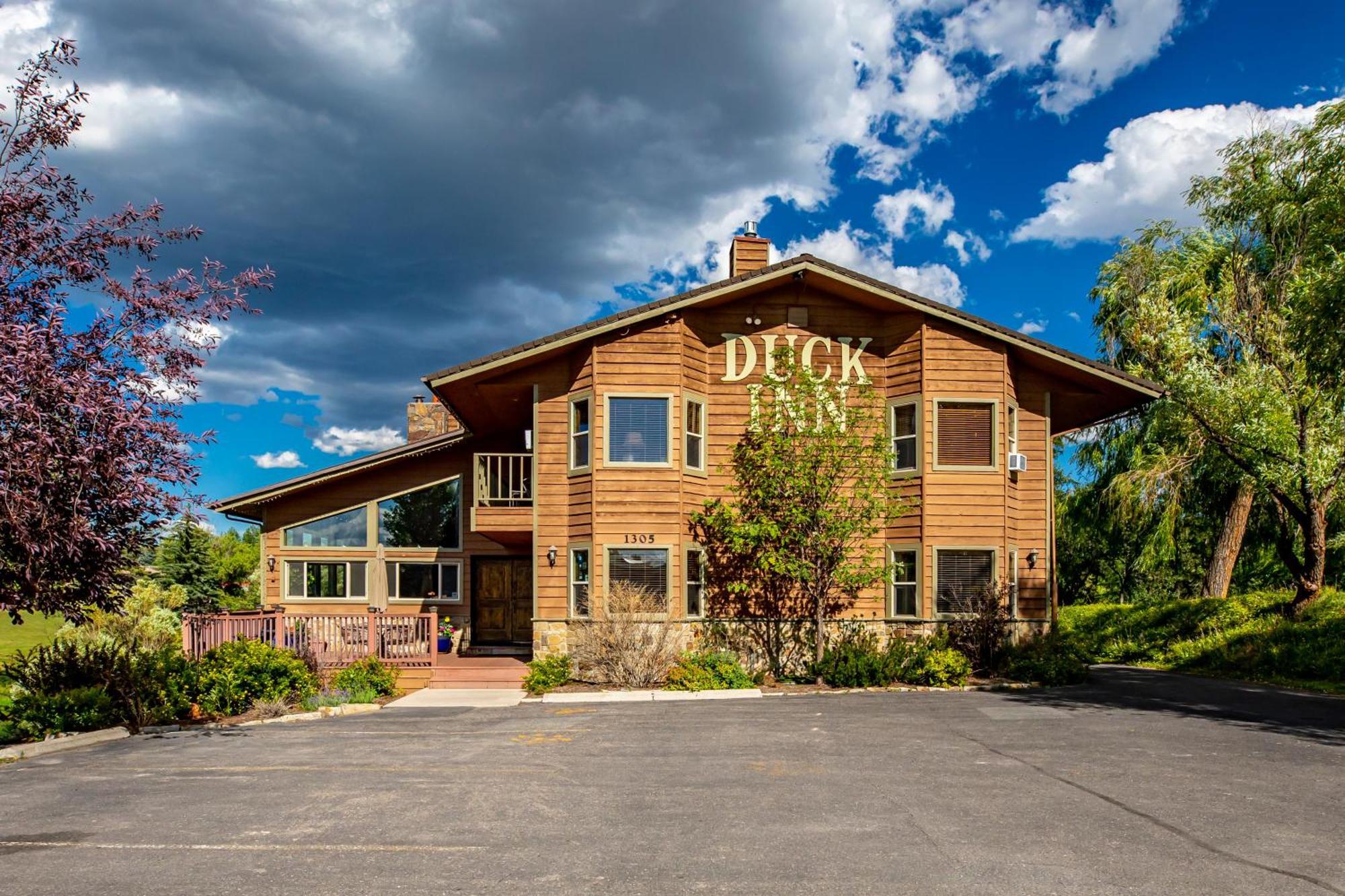 ווייטפיש Duck Inn Lodge מראה חיצוני תמונה